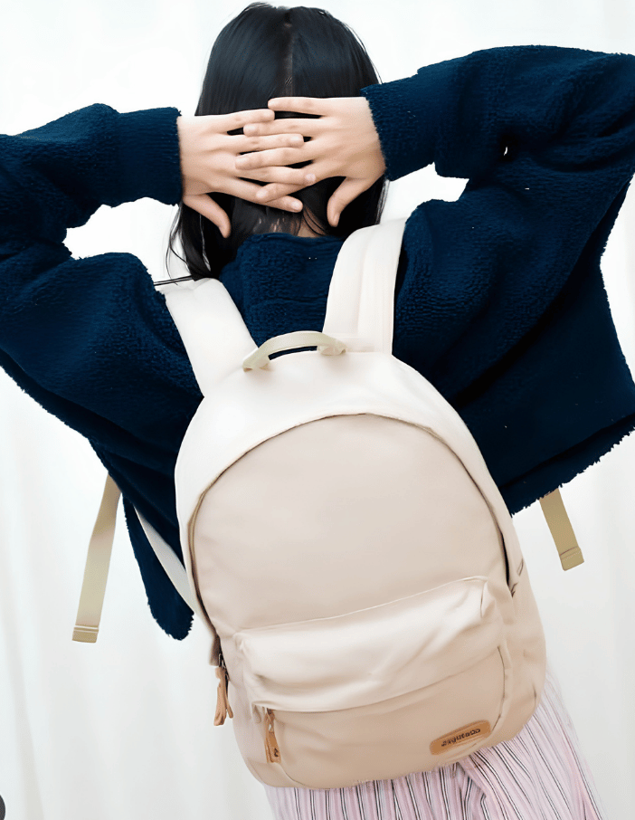 Backpack cream Esgotado digunakan sehari-hari